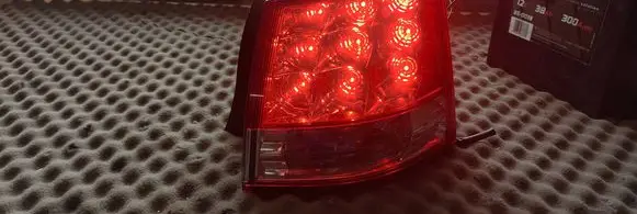 Citroen C-Crosser Rear/tail lights 22087920
