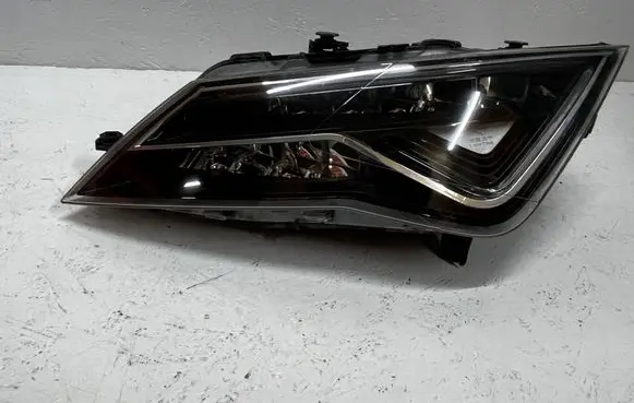 Seat Leon (5F) Headlight/headlamp 5F1941007F