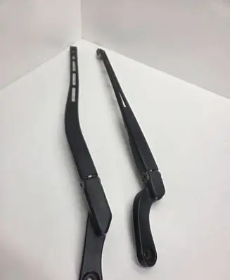 Front wiper blade arm