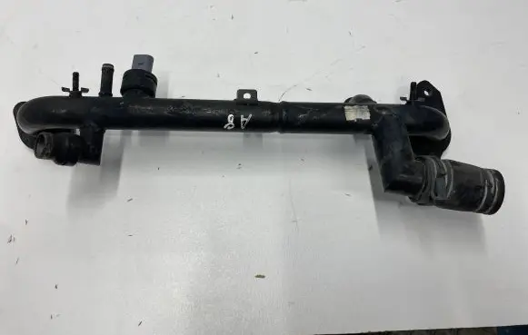 Audi A8 S8 D3 4E Engine coolant pipe/hose 077121071BQ
