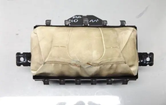 KIA Rio Passenger airbag
