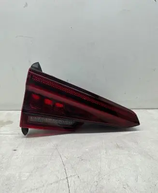 Audi A4 S4 B9 8W Tailgate rear/tail lights 8W5945093D 2SK01224717 GS189012S