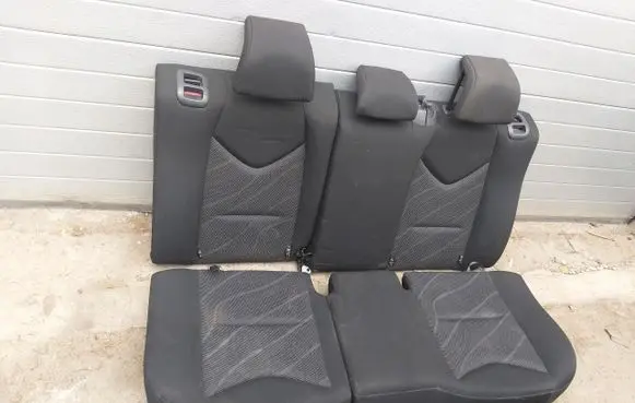 Peugeot 308 Rear seat 