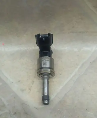 Toyota Corolla E210 E21 Fuel injector 23250F2050