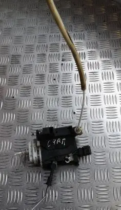 Audi A6 S6 C4 4A Front door lock 4a1837016d