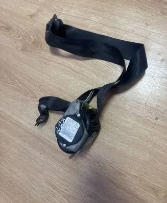 Seat Ibiza III (6L) Front seatbelt 604782600 604782600A 6L4857706G