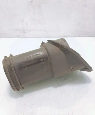 Opel Insignia A Air intake duct part 55561770
