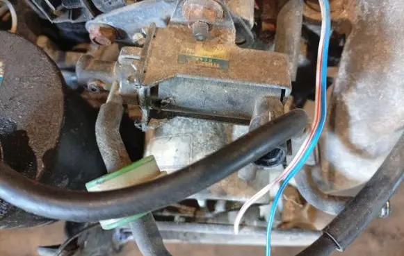 Mazda 323 F Turbo solenoid valve RF4F