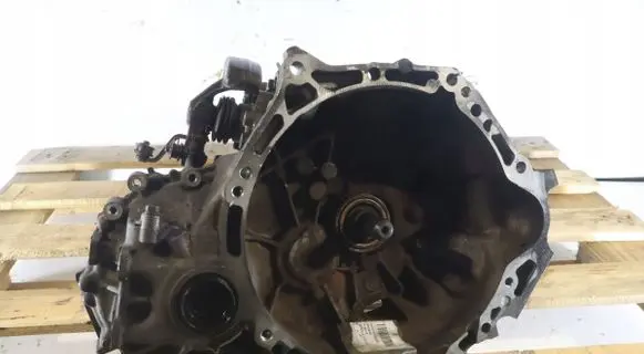 Toyota Corolla E120 E130 Manual 5 speed gearbox 311150202