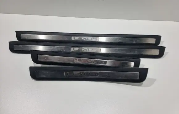 Lexus GS 300 400 430 Front door trim (molding) 6791130090 6791230100 6791630090