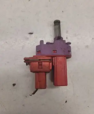 Clutch pedal sensor