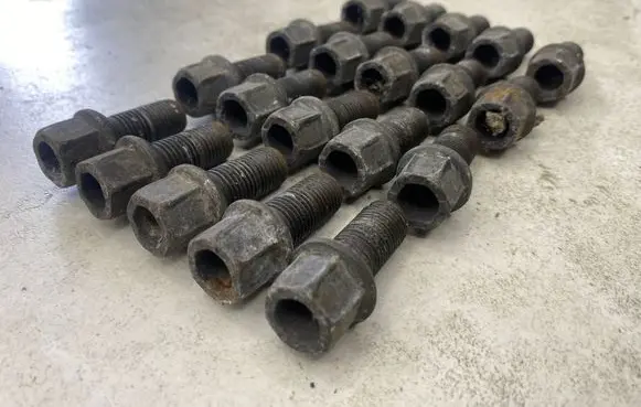 Audi A3 S3 8L Nuts/bolts 