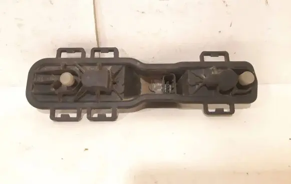 Nissan Primera Tail light bulb cover holder 89025242
