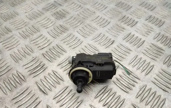 Citroen C1 Headlight level adjustment motor 90013783