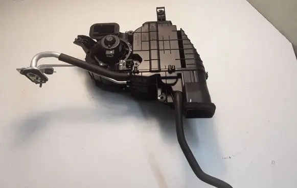 KIA Sorento Interior heater climate box assembly E308830330