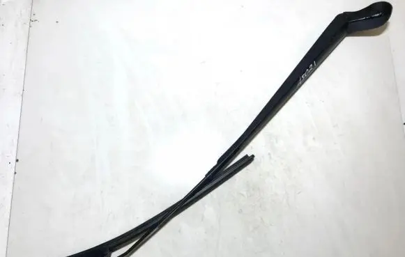 Citroen Xsara Picasso Front wiper blade arm
