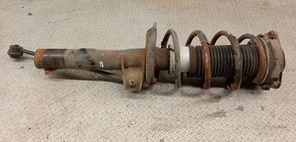 Volkswagen Jetta V Front shock absorber with coil spring 