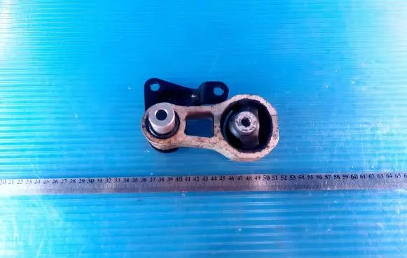 Ford Fiesta Gearbox mount EY8BA