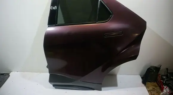 Toyota C-HR I Rear door 