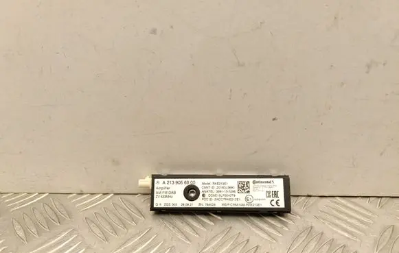 Mercedes-Benz EQA Aerial antenna amplifier A2139056800