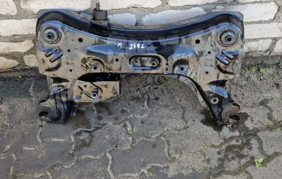 Nissan NV200 Front subframe