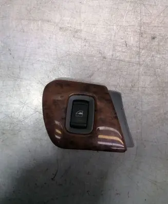 Skoda Octavia Mk1 (1U) Electric window control switch 1U1867186A