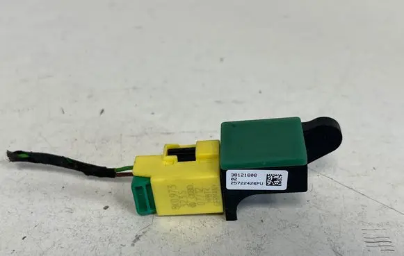 Volkswagen Tiguan Airbag deployment crash/impact sensor 8K0973323S