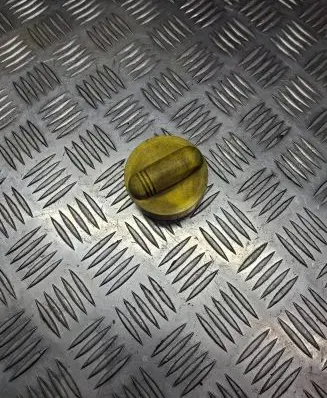 Renault Master II Oil filler cap 