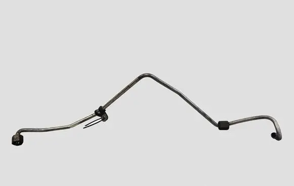 Volkswagen PASSAT B6 Fuel injector supply line/pipe