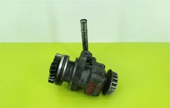 Volkswagen Transporter - Caravelle T5 Power steering pump 7H0422153A