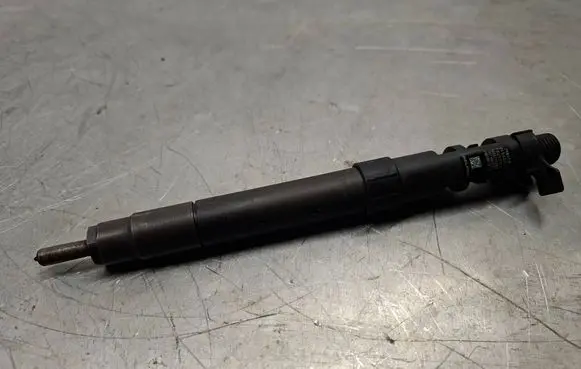 Ford Mondeo MK IV Fuel injector 9686191080