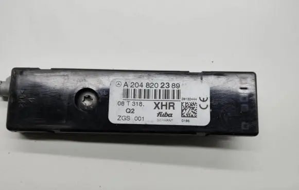 Antenna control unit