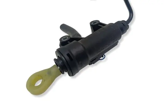 BMW 1 F20 F21 Clutch master cylinder 6773670