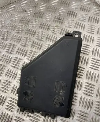 Land Rover Freelander Fuse module yqe500330