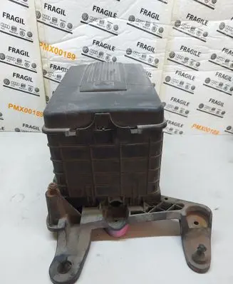Volkswagen PASSAT B6 Battery box tray 
