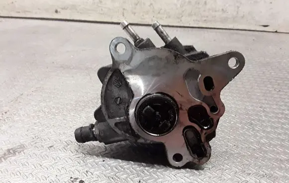 Volkswagen Touran I Vacuum pump 03G145209
