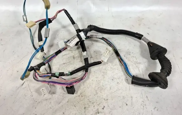 Toyota Corolla Verso AR10 Front door wiring loom 821510F020 302927