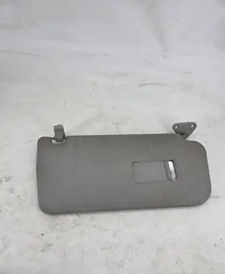 Mitsubishi Pajero Sun visor