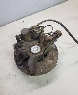 Front wheel hub spindle knuckle