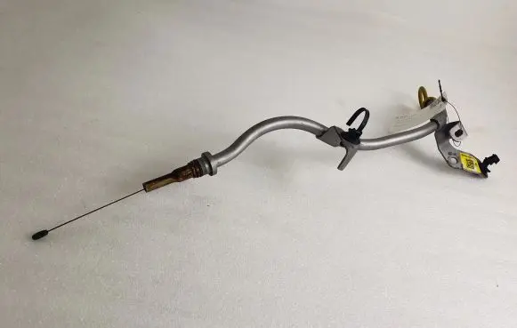 Nissan Qashqai J12 Oil level dip stick 111504322R