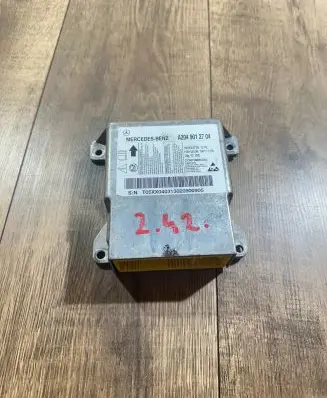 Mercedes-Benz C W204 Airbag control unit/module 5WK44739 A2049012704