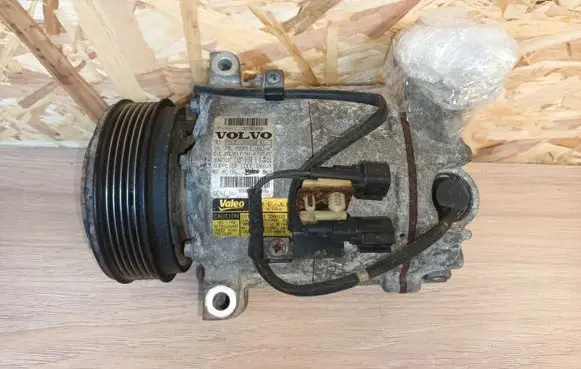 Volvo S80 Air conditioning (A/C) compressor (pump) 30780458