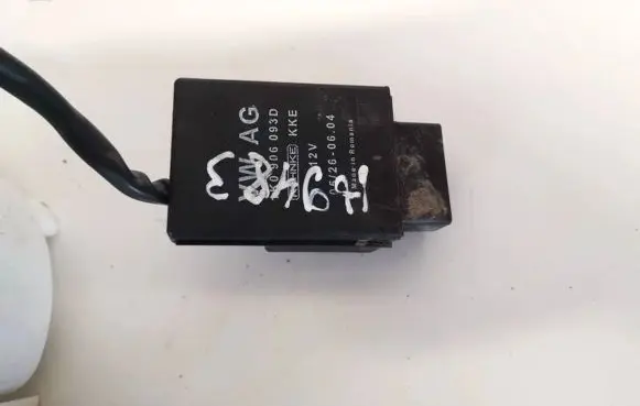 Skoda Octavia Mk2 (1Z) Fuel injection pump control unit/module 1k0906093d