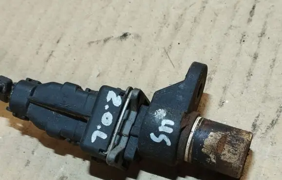 Camshaft position sensor