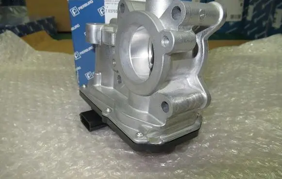 Renault Laguna III Throttle body valve 7.03703.21