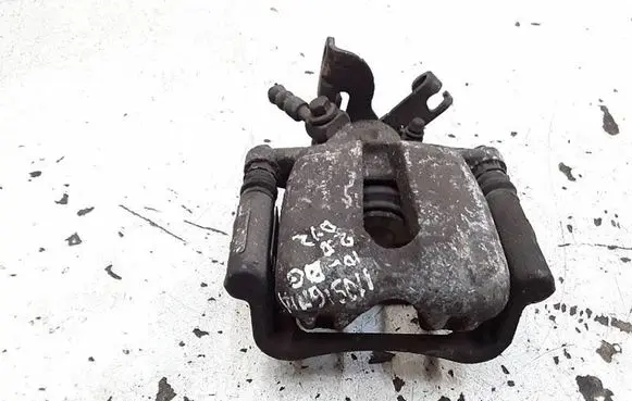 Opel Insignia A Rear brake caliper