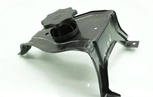 Trunk/boot lower side trim panel