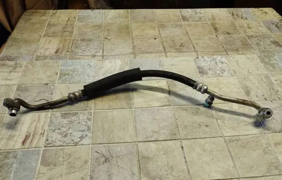 Subaru Forester SH Air conditioning (A/C) pipe/hose