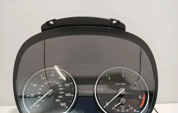 BMW 1 E81 E87 Speedometer (instrument cluster) 102498584 9166824 100203089
