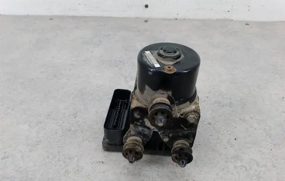 Volkswagen Golf V ABS Pump